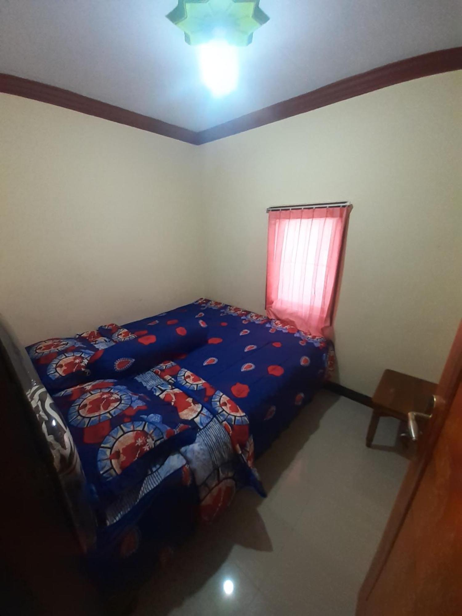 Widodaren Homestay Probolinggo Esterno foto